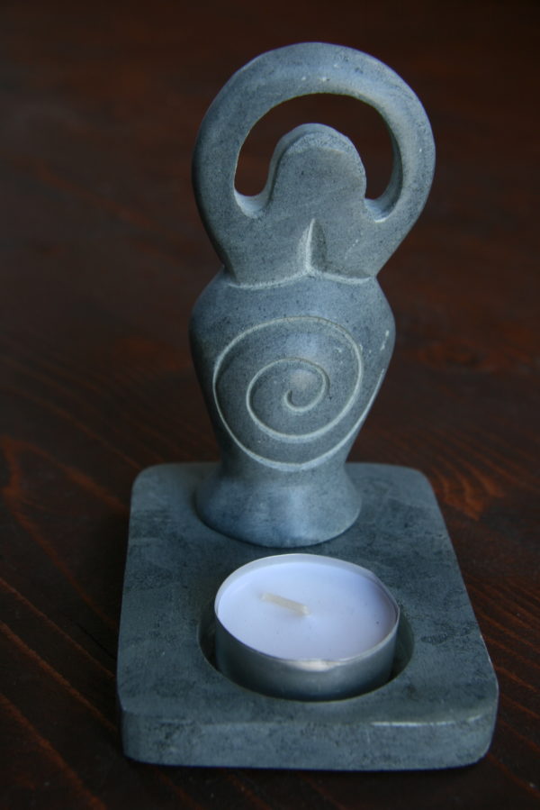 Portalumino "Divinità" in pietra ollare