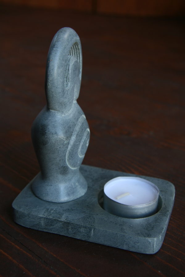 Portalumino "Divinità" in pietra ollare - immagine 2